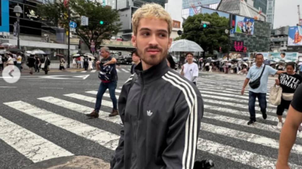 João Guilherme posta foto e fãs reparam: “É a mão da Bruna”