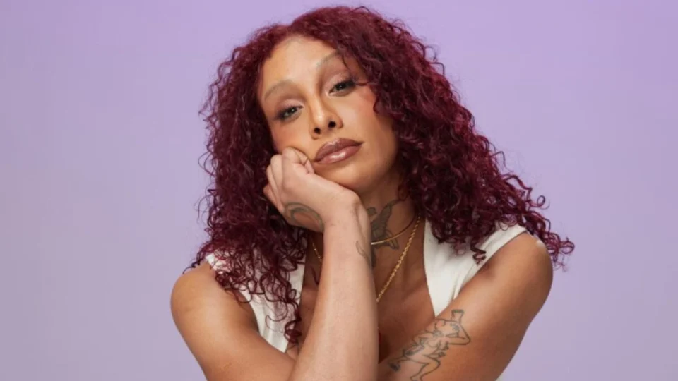 Linn da Quebrada: Portal desmente assessoria e confirma que artista esteve na cracolândia