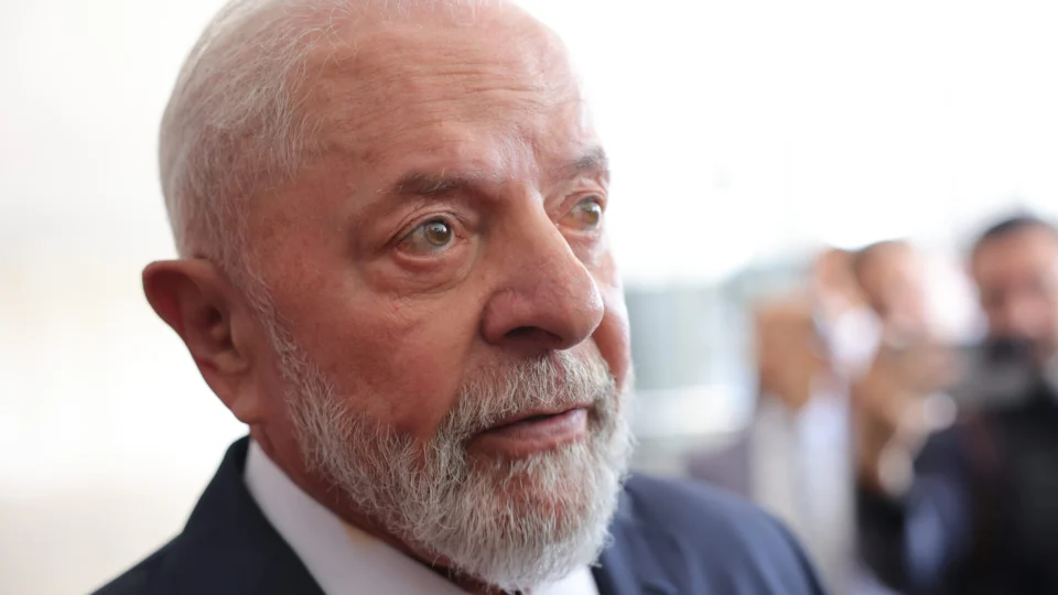 Lula parabeniza Claudia Sheinbaum e diz que vai ao México