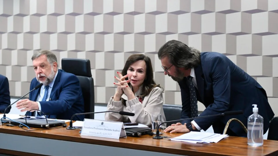 Votação do Novo Ensino Médio é adiada novamente no Senado