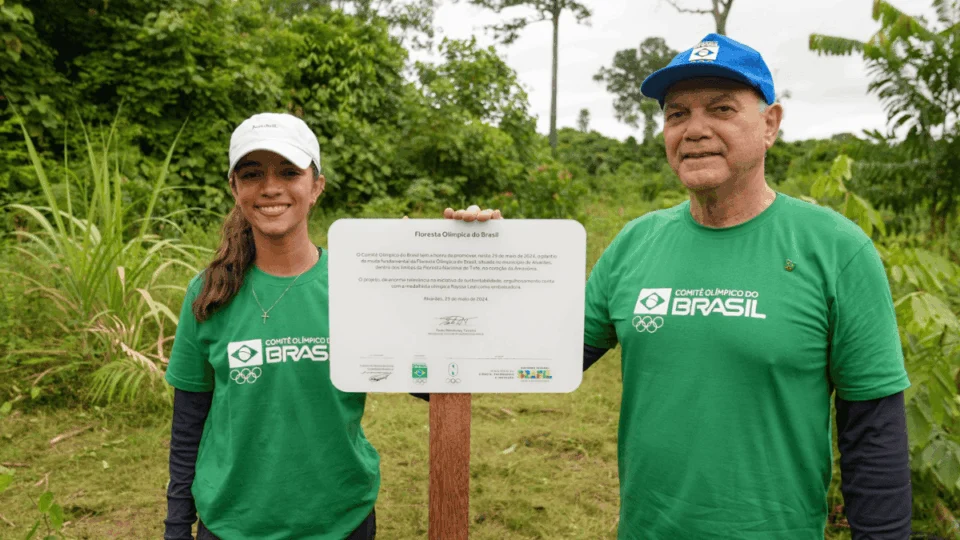 Projeto de reflorestamento em Tefé conta com participação de Rayssa Leal