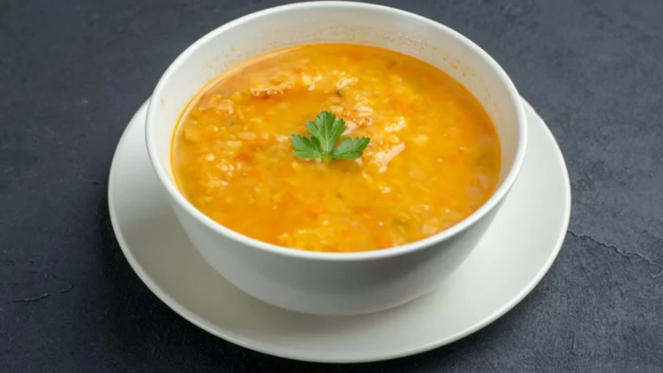 Sopa emagrece e melhora na digestão? Veja benefícios