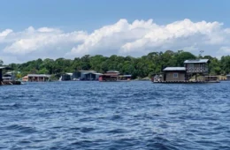 Prefeitura de Manaus pede dinheiro ao Estado e União para retirar flutuantes do Tarumã