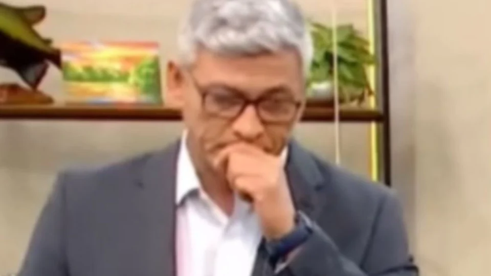 Vídeo: apresentador chora com matéria sobre estupro de criança em Manaus