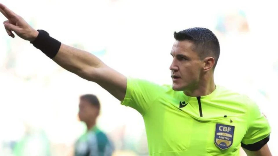 Saiba quem será o árbitro do jogo entre Fluminense e Flamengo