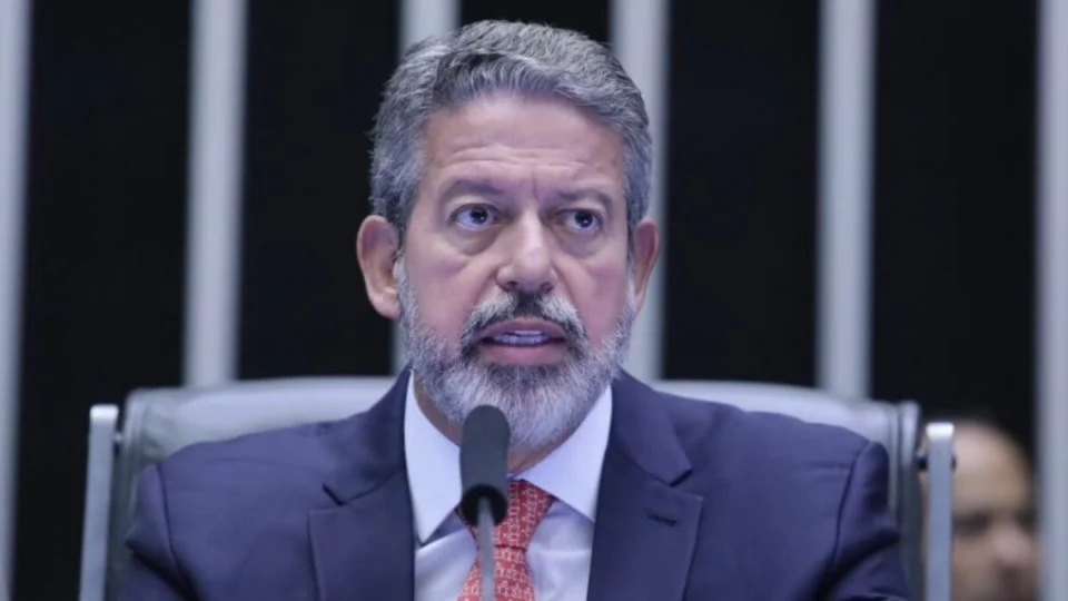 Arthur Lira cria comissão para analisar PEC das Drogas