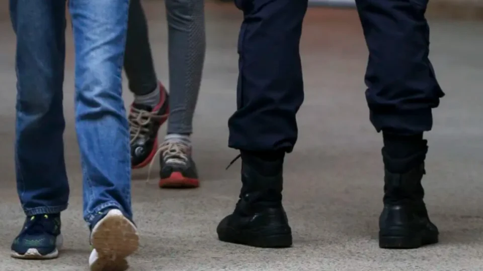 AGU: modelo de escola cívico-militar de SP é inconstitucional