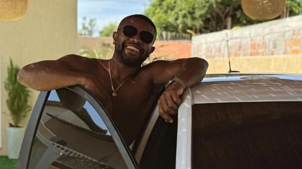 Davi está envolvido com a musa do Boi Garantido?