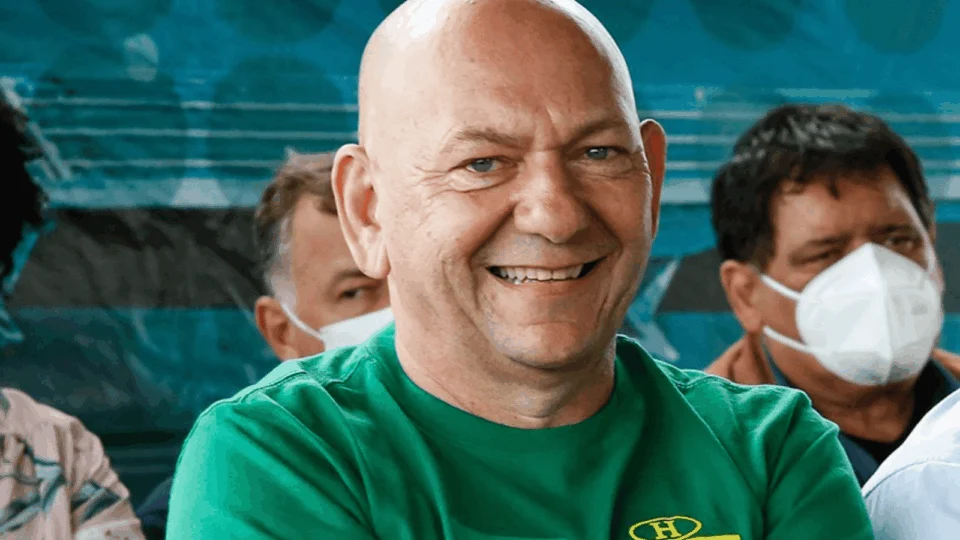 Vídeo: dono da Havan pede que senadores aprovem taxação de compras