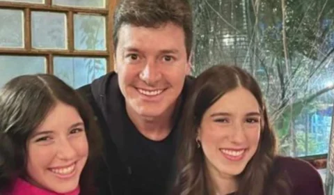 FOTOS: Rodrigo Faro comemora aniversário das filhas com bolinho simples em casa