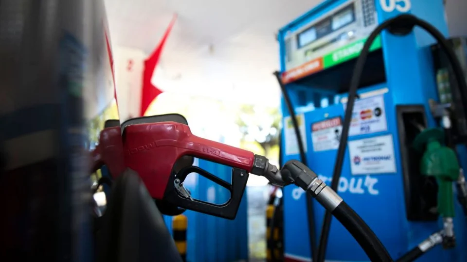 Estado do Norte tem gasolina mais cara do Brasil! Saiba qual é e veja preço do combustível