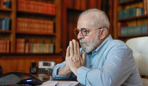 Bolívia: Lula articula encontro emergencial com outros países