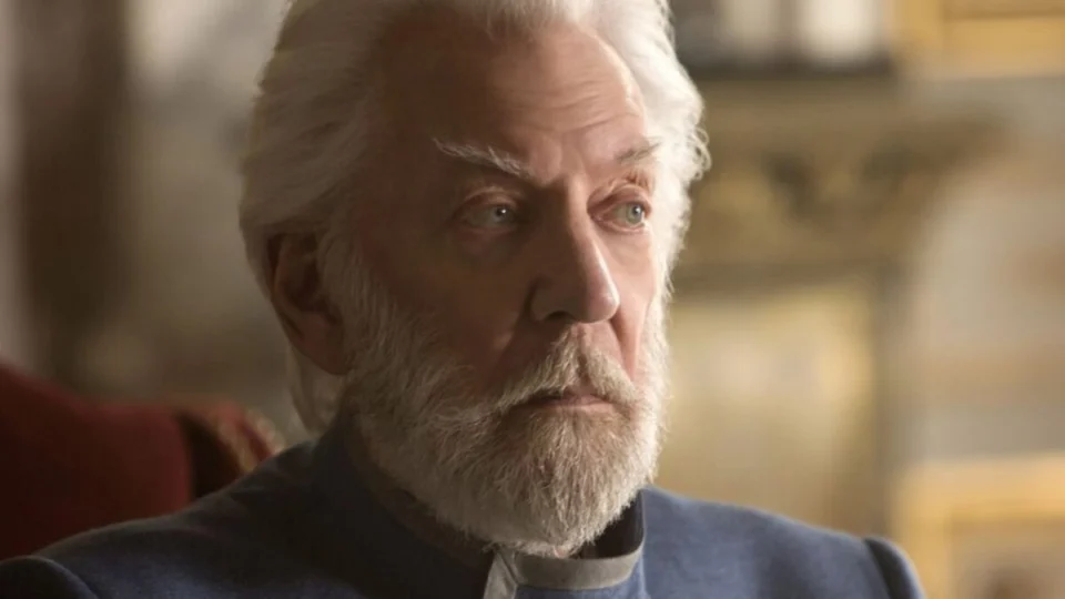 Morre ator que interpretou ‘Presidente Snow’ em Jogos Vorazes