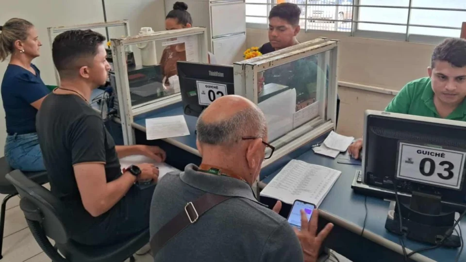 Processo seletivo para intérprete de Libras e cuidador escolar em RR atrai quase 4 mil inscrições