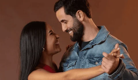 ‘Seu futuro marido’, Matteus e Isabelle brincam durante live; veja