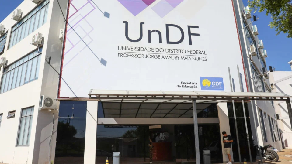 Estudantes terão direito a auxílio-saúde mental; veja