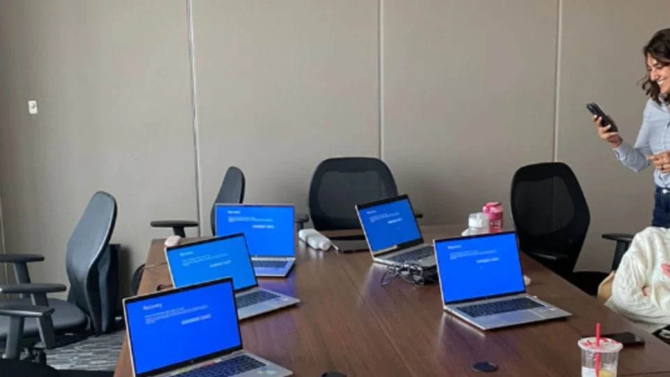 Apagão Cibernético: o que significa “tela azul da morte”, termo que viralizou?