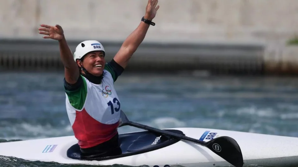 Olimpíadas 2024: Ana Sátila garante vaga na final da canoagem