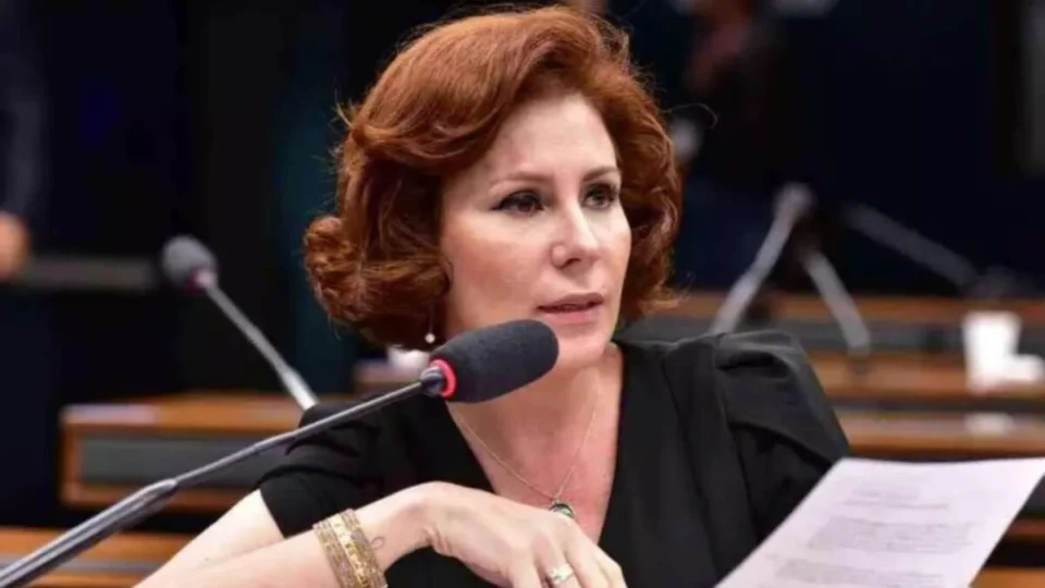 TRE forma maioria para cassação do mandato da deputada Carla Zambelli