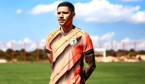 Manauara anuncia chegada de atacante ex-Al-Tadhamon, do Kuwait