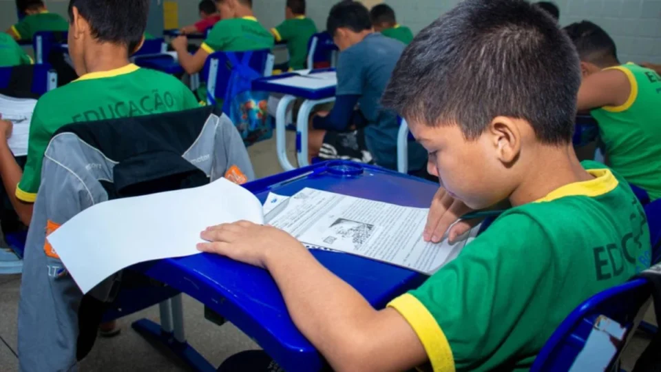 Fim das férias escolares: mais de 51 mil alunos voltam às aulas amanhã (18), em Boa Vista