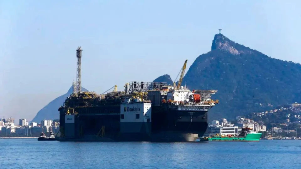 Produção de petróleo e gás natural aumenta 2,4% em um ano