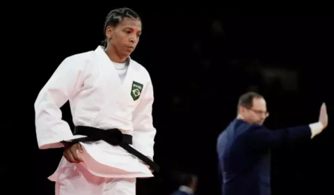Olimpíadas 2024: Rafaela Silva perde na semifinal e busca bronze