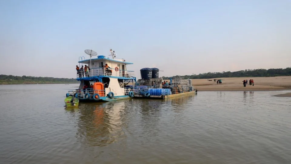 Seca no Amazonas: rio Negro desce 60 centímetros em 17 dias