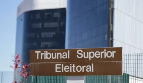 Após críticas de Maduro, TSE cancela ida de Observadores