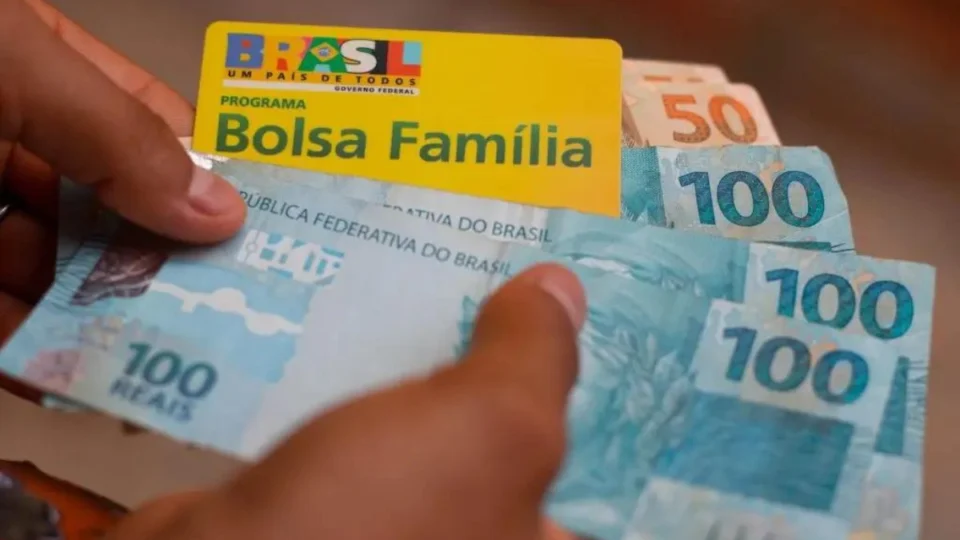 Vai ter décimo terceiro do Bolsa Família em 2024?saiba mais