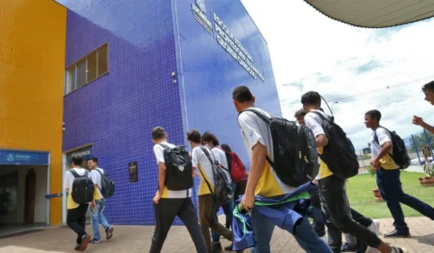 Volta às aulas no Tocantins movimenta mais de 180 mil alunos