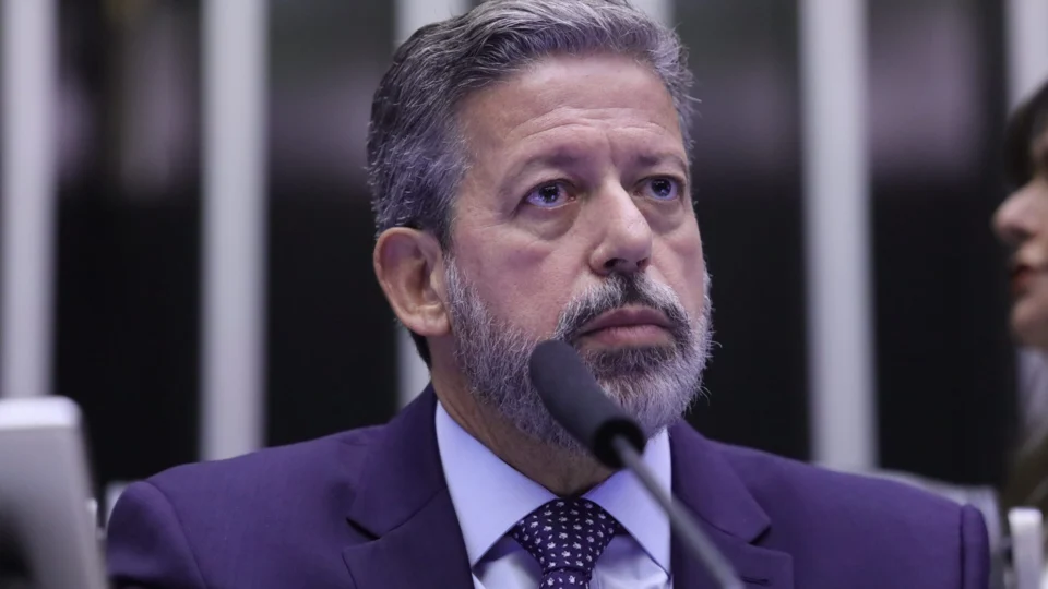 Pacote de corte de gastos não tem votos suficientes na Câmara, afirma Lira