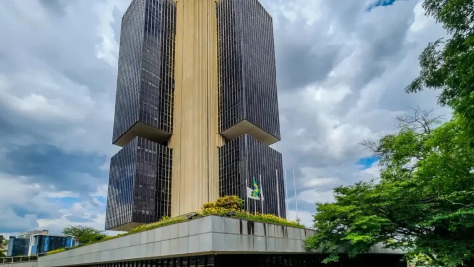 Copom mantém juros básicos em 10,5% ao ano