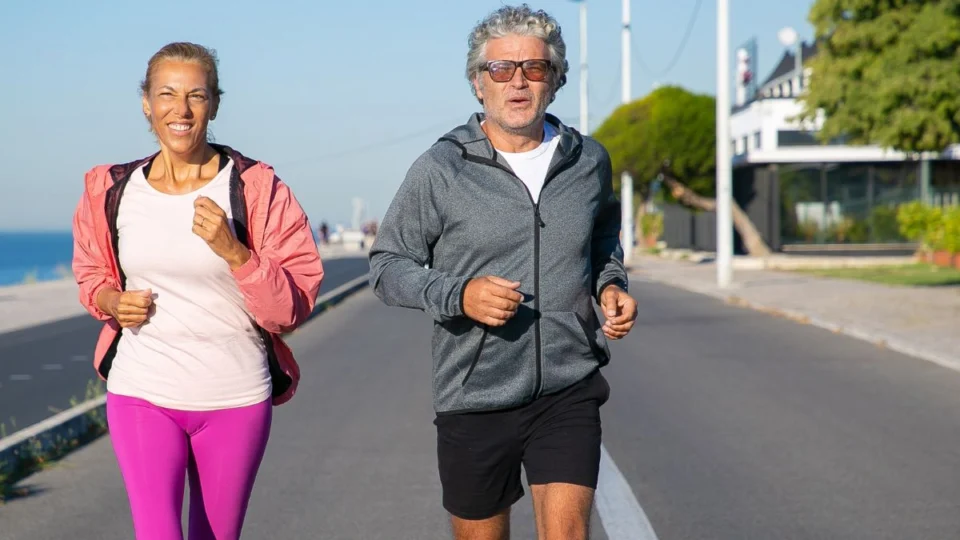 Caminhar ou correr: qual exercício é melhor? Ciência explica