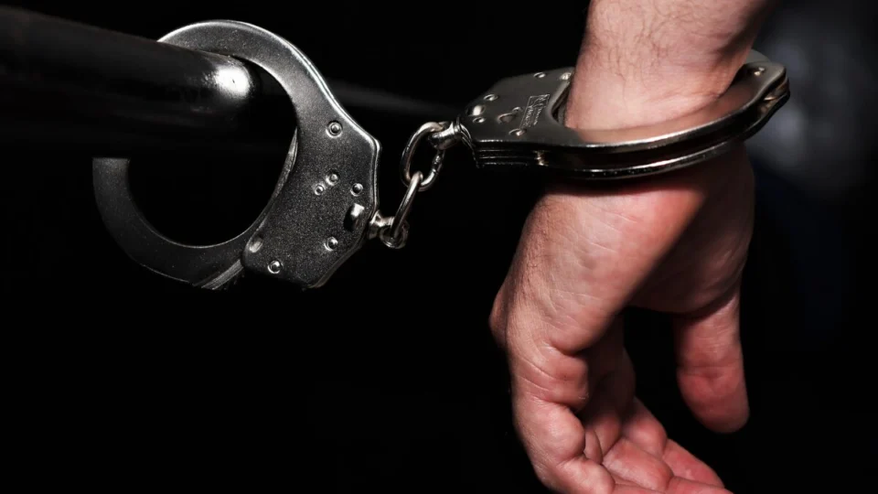 Idoso é preso sob suspeita de estupro após suborno no TO