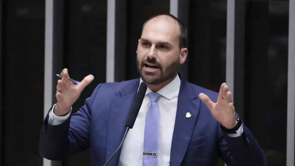 Eduardo Bolsonaro diz confiante: ‘nós voltaremos ao poder’