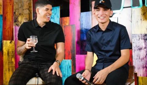 João Gomes posta foto de Zé Vaqueiro com o filho em homenagem ao bebê