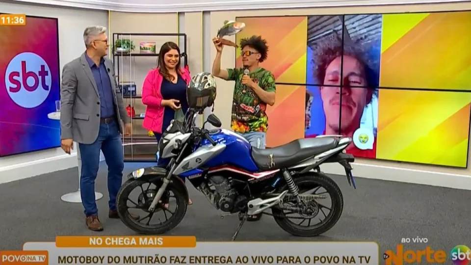 Motoboy da feira do produtor ‘invade’ a TV Norte Amazonas