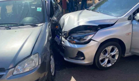 Motorista idoso fica ferido em acidente no centro de Porto Velho