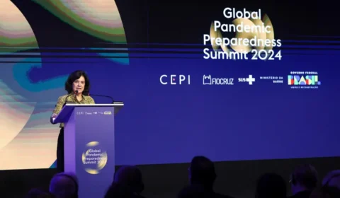 Brasil está pronto para enfrentar novas pandemias, diz ministra