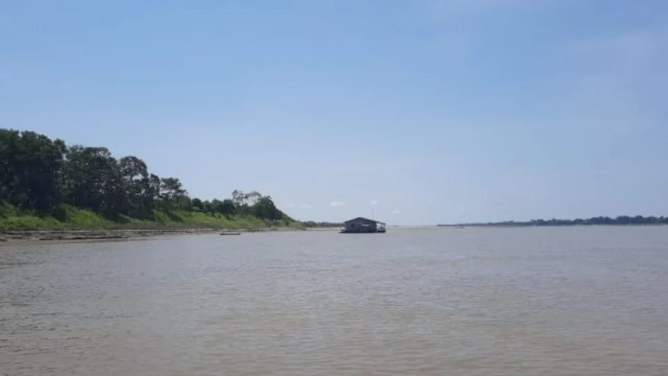 Após ‘repiquete’, rio Solimões volta a secar na tríplice fronteira