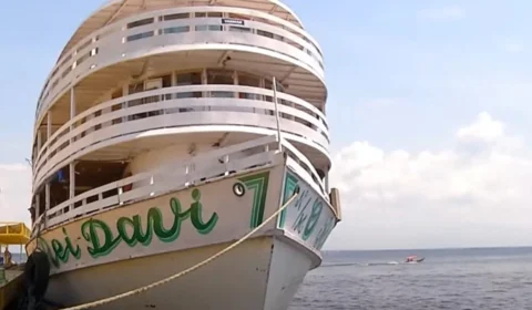 Seca 2024: proprietários de barcos têm dificuldades para navegar