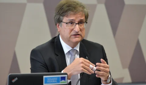 PGR quer fim do pagamento das emendas PIX