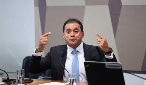 Mudanças nas regras de inelegibilidade para políticos vão ao Plenário