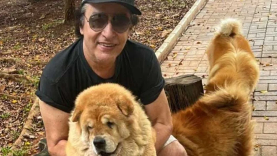 ‘Afundou nas drogas’; diz cunhada de Nahim após causa da morte do cantor ser revelada