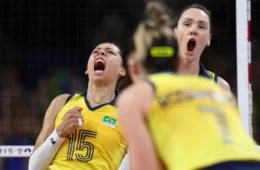 Olimpíadas 2024: Brasil avança para a semifinal do vôlei feminino