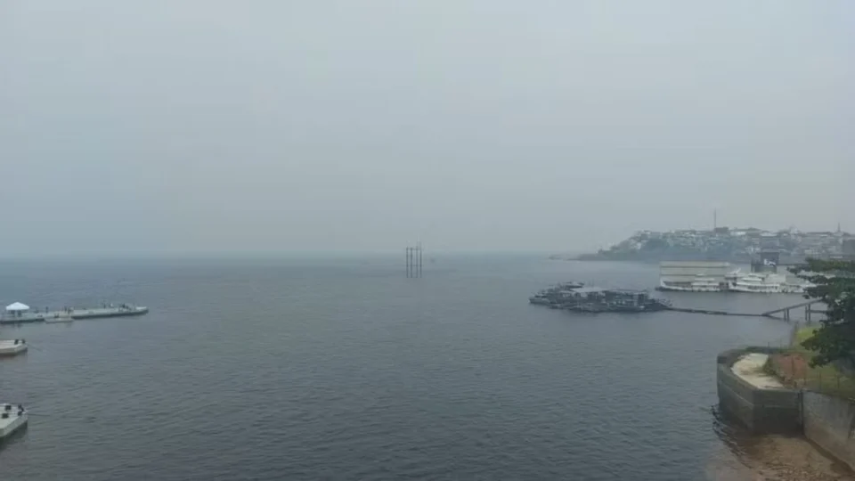 Manaus registra segundo dia consecutivo com fumaça