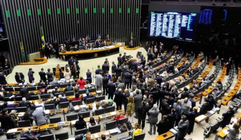 Congresso vai promulgar PEC da Anistia nesta quinta-feira (21)
