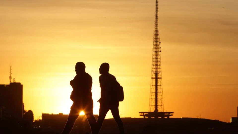 Onda de calor: Alerta para dez estados brasileiros