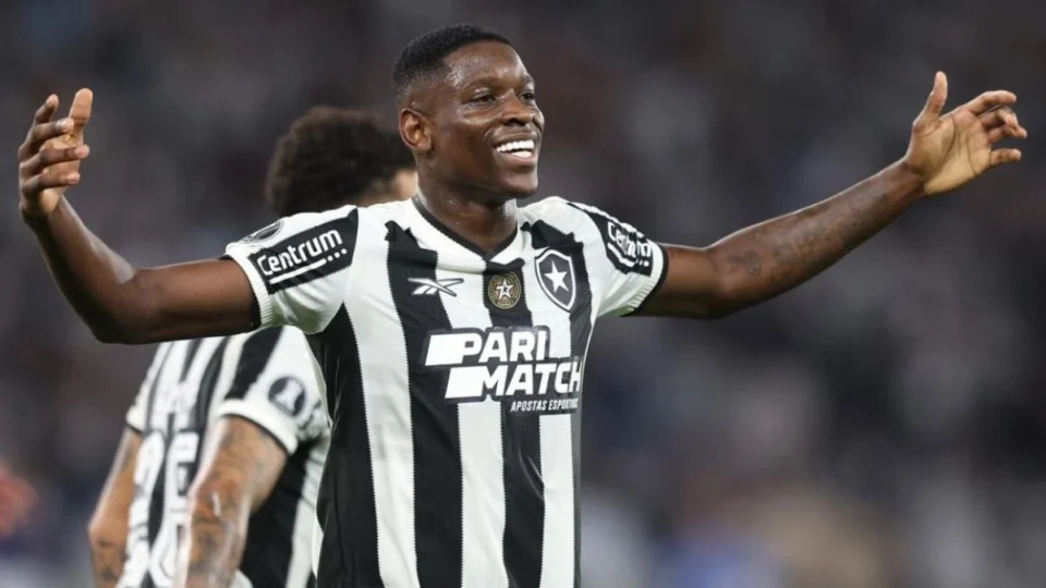 Botafogo x Vitória: onde assistir ao vivo ao jogo do Brasileirão